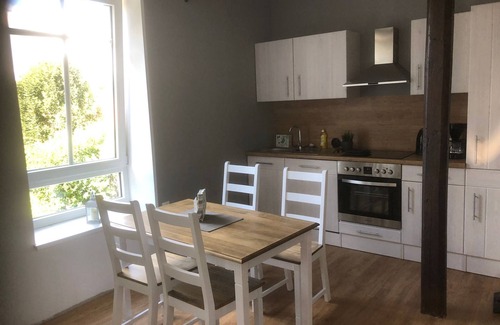 Drochtersen Apartment | Ferienwohnung Storchennest Nähe Elbinsel Krautsand