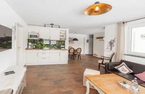 Aulendorf Apartment | Ferienwohnung Villa Waldmärchen mit 75qm, 2 Schlafzimmer für max. 2 Erwachsene und 4 Kinder