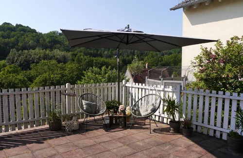 Eppenbrunn Apartment | Ferienwohnung Waldschloss