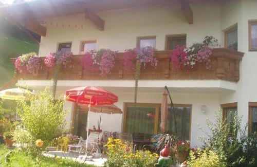 Auffach Apartment | Ferienwohnung Wohlfartstätter