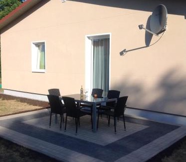 Redefin Apartment | Ferienwohnung "Zum Alten Doktorhaus"