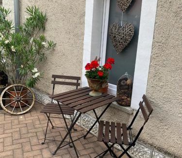 Frohburg Apartment | Ferienwohnung Zur Alten Eiche