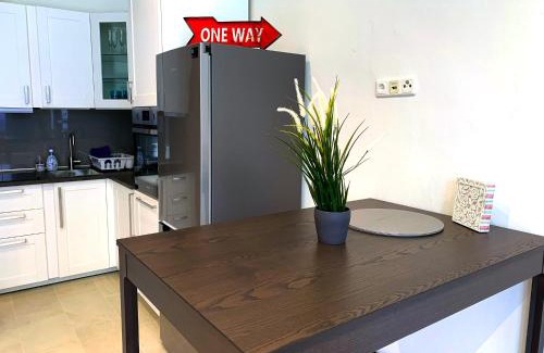 Itzehoe Apartment | Ferienwohnungen Arp "Garage" mit Parkplatz