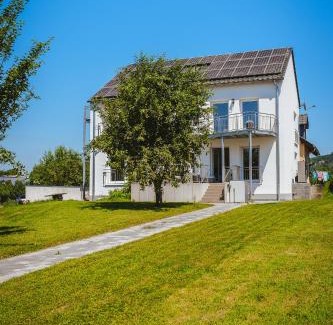 Temmels Apartment | Ferienwohnungen CASA TAMALTIO am Moselradweg - Nähe Trier und Luxemburg