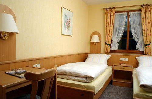 Altglashutten Apartment | Ferienwohnungen Haus Schwörer