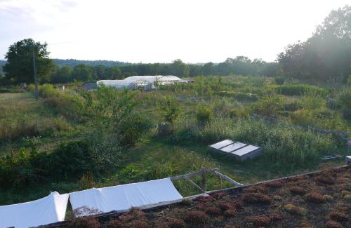 Saint-Junien-les-Combes House | Ferme écologique