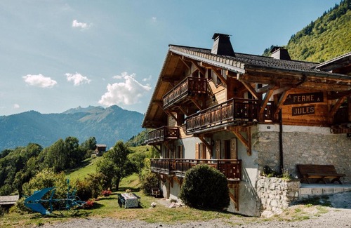 Montriond Ski Chalet | Ferme A Jules - Stunning Farmhouse sleeps up to 26