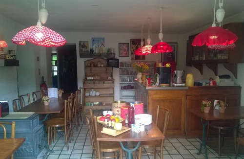 Chatelblanc Apartment | Ferme Comptoise 17th century
