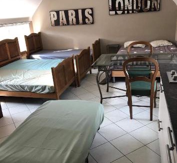 Chapelle-lez-Herlaimont Bed & Breakfast | Ferme d'Herlaimont