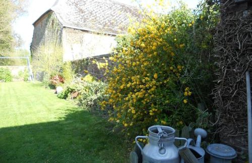 Bas-Lieu Bed & Breakfast | Ferme De Guersignies B&B