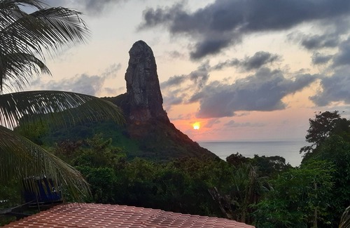 Floresta Velha Ski Chalet | Fernando de Noronha Manager Escoses.dolphin Researcher