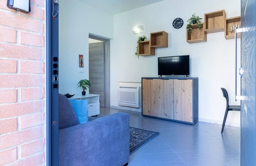 Fossanova San Marco Apartment | [Ferrara] Minimal Chic Family-Friendly Apartment with Private Parking