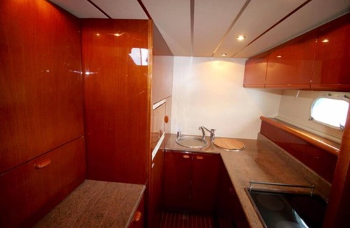 Palma de Mallorca Boat Rental | Ferretti 175 fly "three Mermaids"