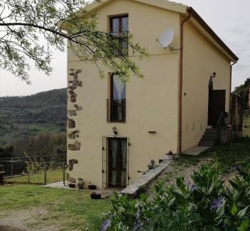 Seulo House | FERULA romantica mansarda tra fiumi e montagne Sardegna