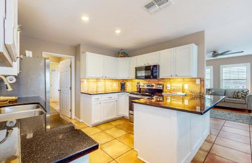 Rockport House | Festive Beach Retreat