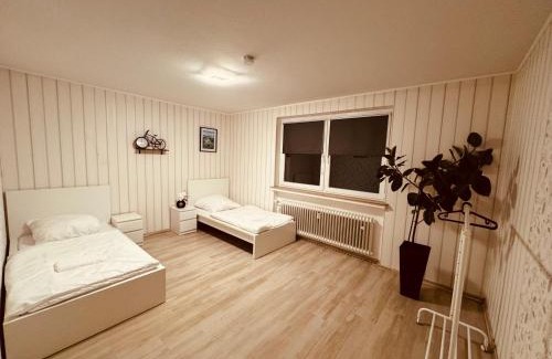 Lotte Apartment | FeWo 6P Balkon TV Küche