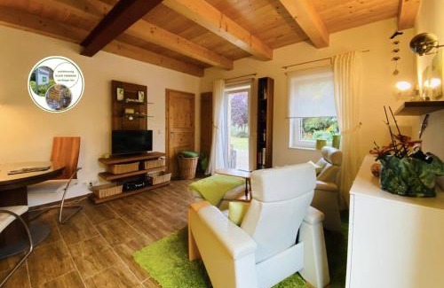 Neustrelitz Apartment | Fewo - Entspannung - Klein Trebbow