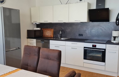 Kelheim Apartment | FeWo in stadtnaher Lage mit Garten und Grillplatz