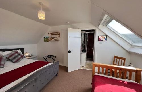 Knockaird House | Fianais Cottage @ The Decca - Self Catering -Lewis