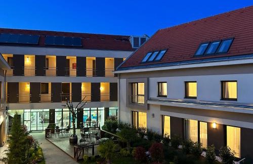 Pecs Hotel | Fibula Residence Hotel & Wellness - Adults Only