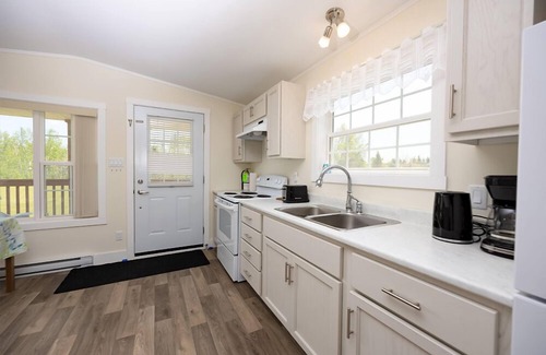 Brackley Beach Ski Chalet | Fiddlers Green Country Cottages