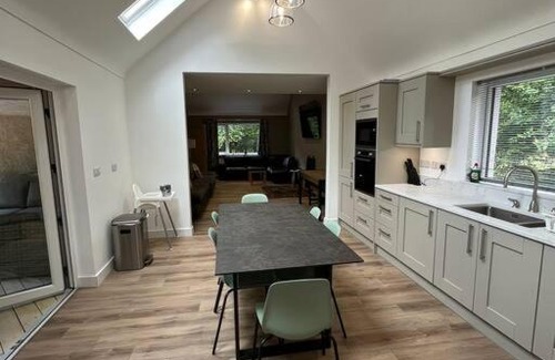 Enniskillen Villa | Fiddlestone Lodge in Castle Caldwell Forest