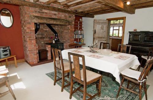 Sudbourne House | Field Cottage