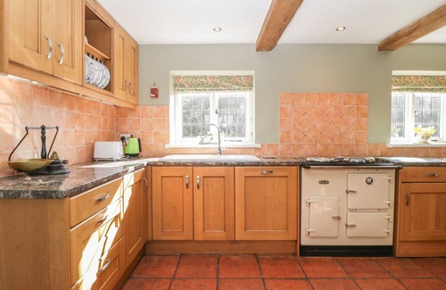 Ilton Cottage | FIELD VIEW, pet friendly, country holiday cottage in Taunton
