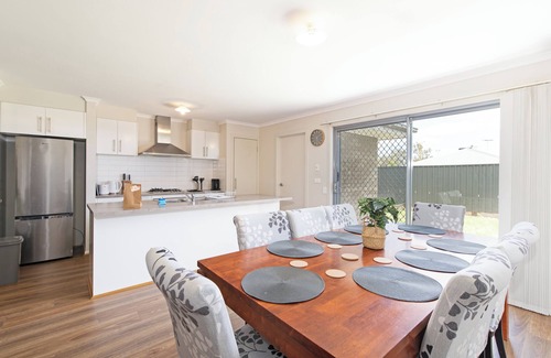Elizabeth Downs House | Fiesta Retreat with 2 Living Areas, BBQ Space, and Prime Location Near Parks & Shopping