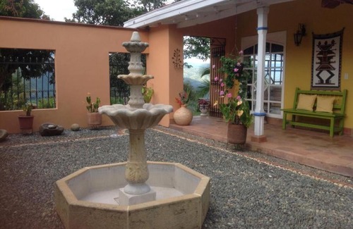Fredonia House | FINCA CAJA DE ORO, FREDONIA