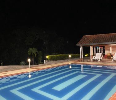 Palmas del Socorro Cabin | Finca el refugio campestre
