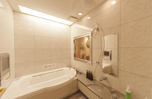 Tsu Hotel | Fine Tsu