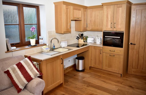 Wollerton Cottage | Finest Retreats | Disabled-Friendly Farm Cottage