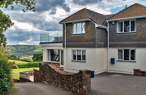 Newton Saint Cyres House | Finest Retreats - Gratton House