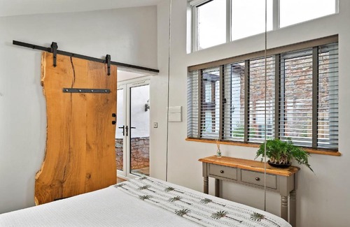 Burlescombe House | Finest Retreats - Hillfarrow Hideaway