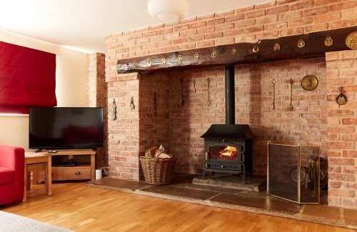 Dalbury Lees House | Finest Retreats - Meadow View