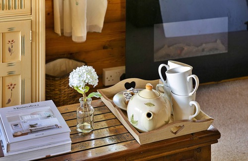 Bronaber Cabin | Finest Retreats | Mountain View