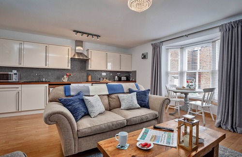 West Cliff Apartment | Finest Retreats | Oystercatcher