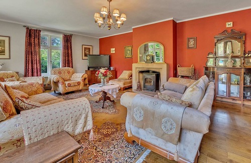 Hethel House | Finest Retreats | The Old Hall