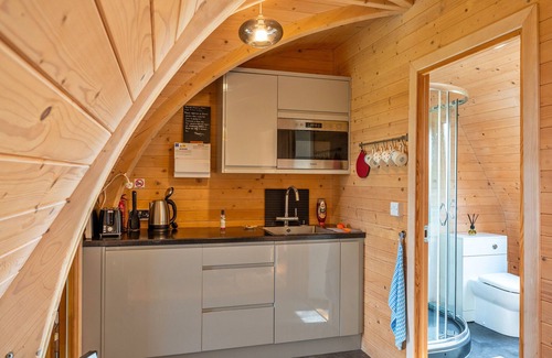 Shoscombe Apartment | Finest Retreats | The Pods