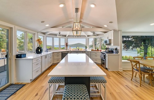 Naples House | Finger Lakes Vacation Rental w/Hot Tub & Pool