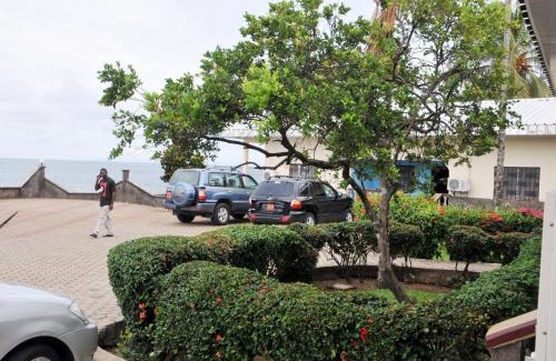 Limbe Hotel | Fini Hotel Bobende