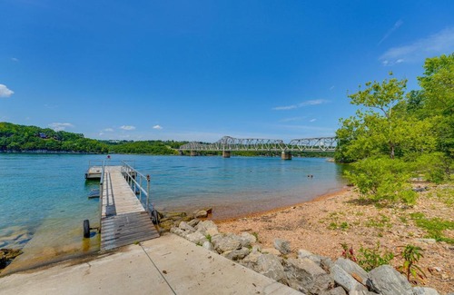 Shell Knob House | Fire Pit and Stunning Lake Views Shell Knob Home!