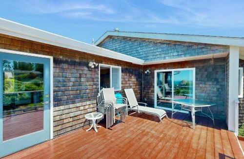 Oceanside House | Firepit Lagoon