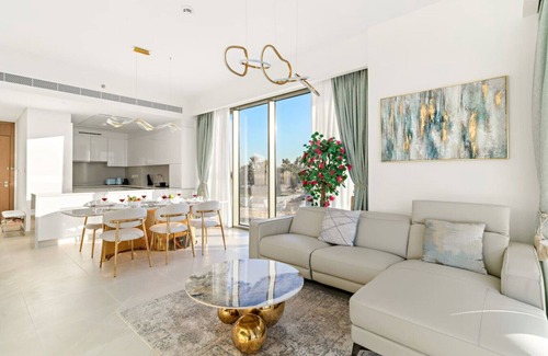 Al Safa Apartment | FIRST CLASS | 2BR | Modern Luxury with Canal Views