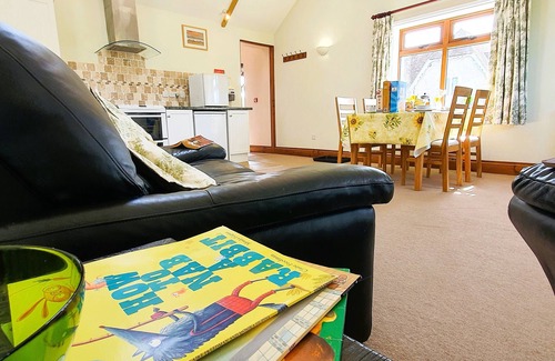Woolland Apartment | First Floor Barn Retreat with Indoor Pool – Hayloft at The Victorian Barn Dorset