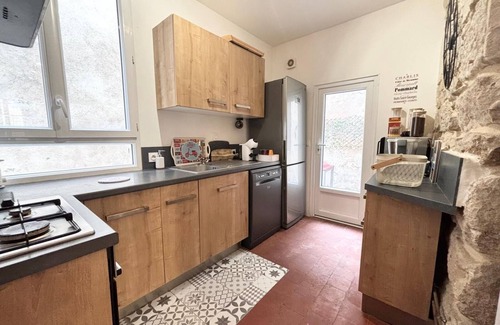 Avallon Apartment | First floor F3 16th Century, Downtown