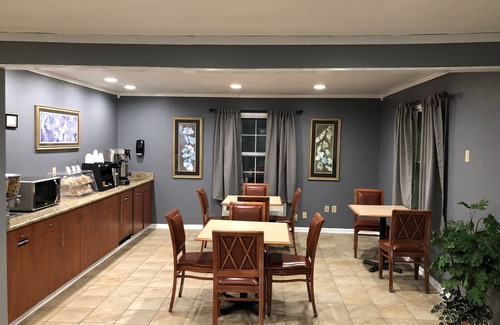 Rantoul Hotel | First Heritage Inn Rantoul