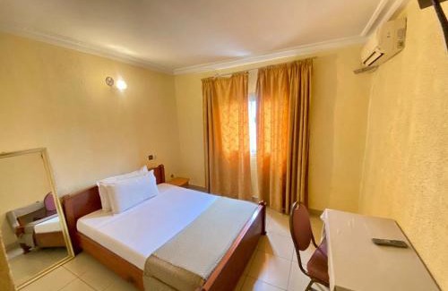 Limbe Hotel | First International Inn Downtown