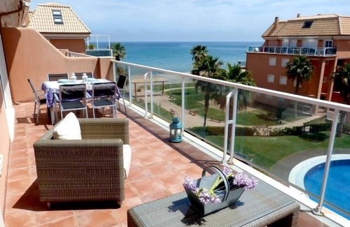 Molinell Apartment | FIRST LINE BEACH PENTHOUSE WITH SEA VIEWS. WIFI.